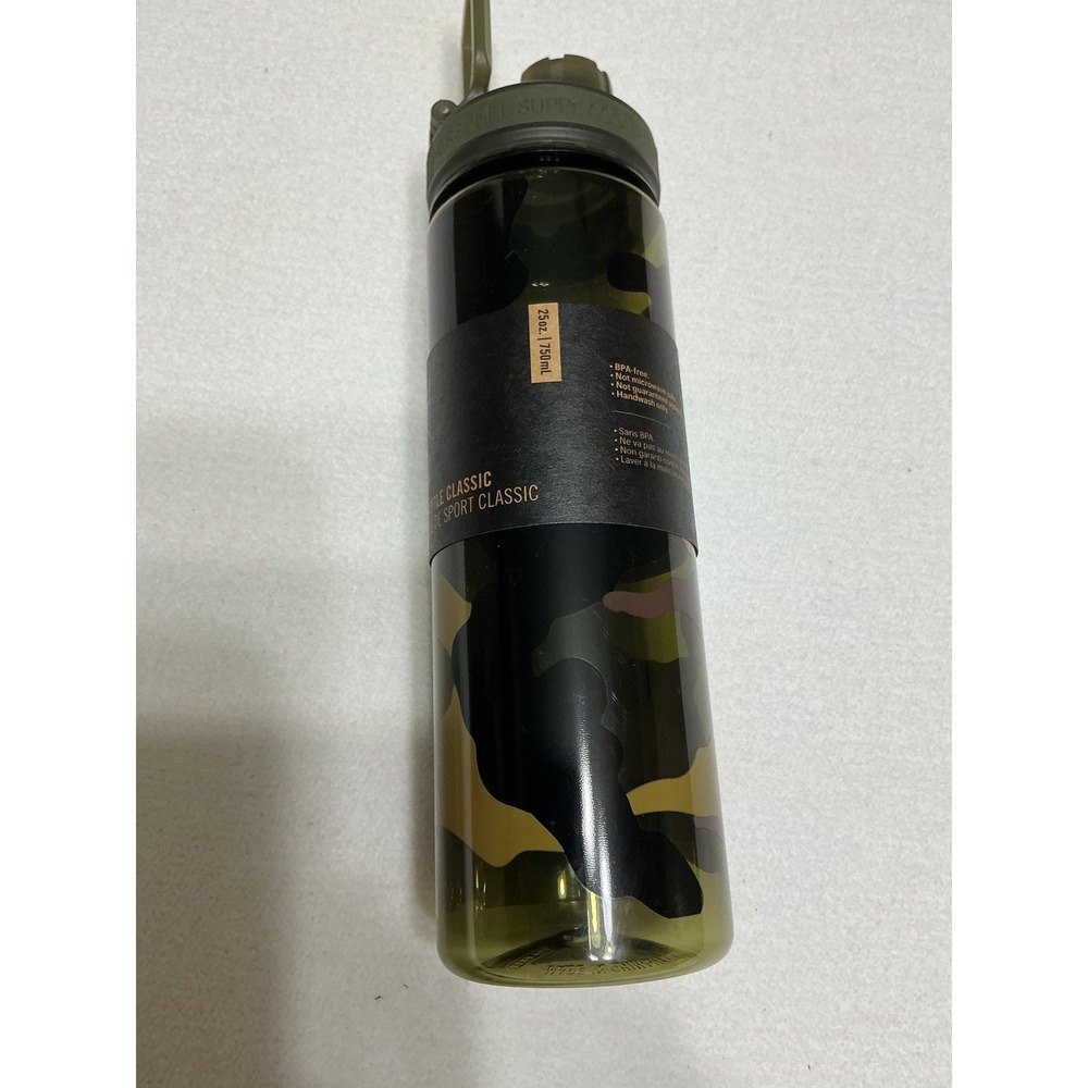 Herschel Supply Co Sport Bottle Classic 25 oz 750ml Woodland Camo Green NEW